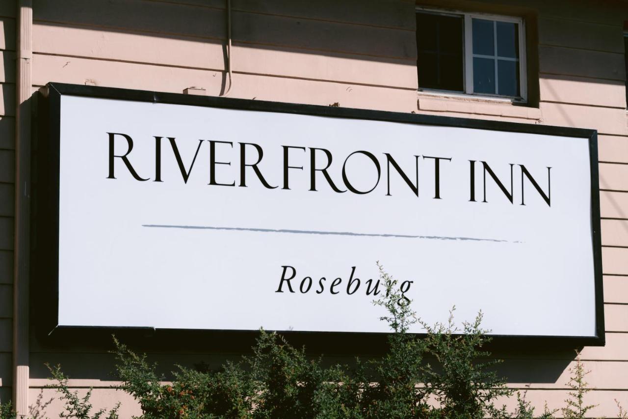 Riverfront Inn โรสเบิร์ก ภายนอก รูปภาพ